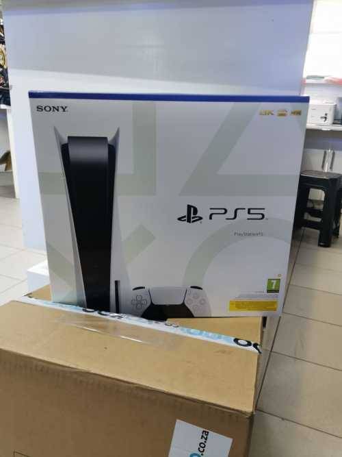 Playstation 5 Console 1TB + Demon Soul *BRAND NEW SEALED*