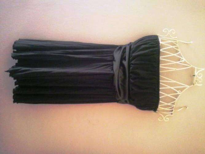 100% BRAND NEW GORGEOUS Black Boob Tube Dress from YDE (34 - 38) SO STUNNING! Retails for R400!