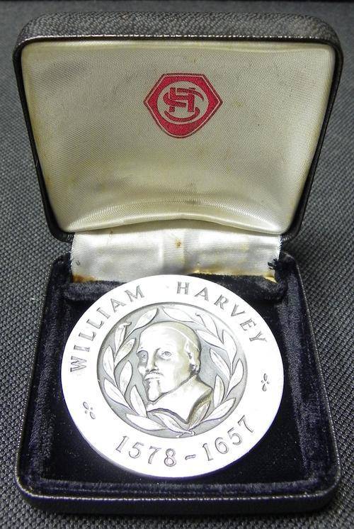 1967 William Harvey 1578 - 1657 .925 Silver 50th Donation Medallion 56.53 Grams silver.