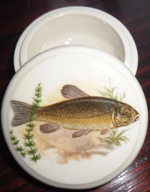 VINTAGE GENTLEMAN'S ELSENHAMS FOOD RELISH POT