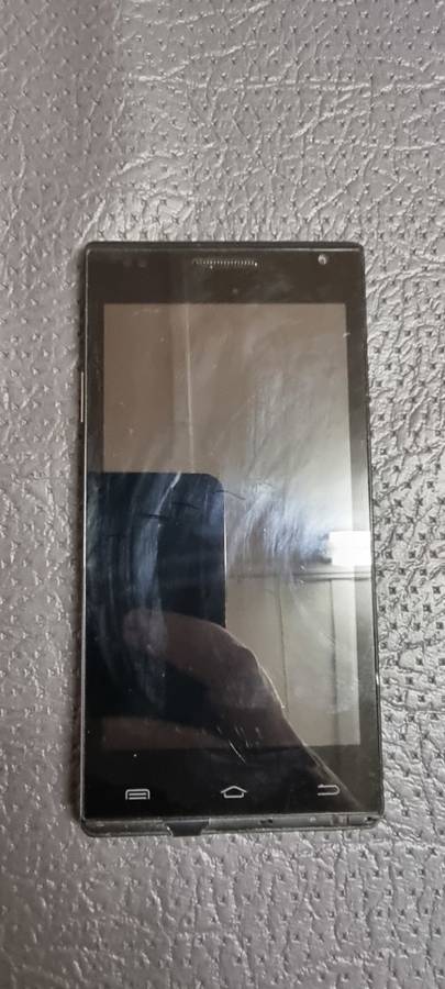 Lg G3 Smarphone + extra Phone (Please read the description before bid)