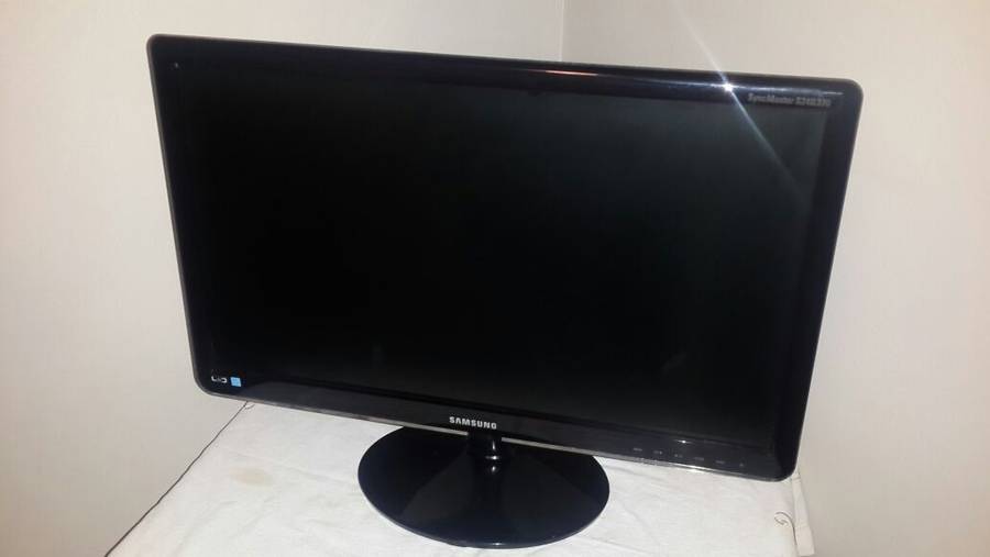 Samsung S24B370HS - 24 Inch LED Monitor