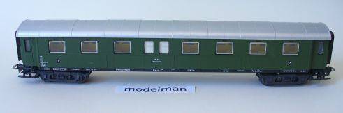 HO SCALE AUSTRIAN RAILWAY CORRIDOR COACH