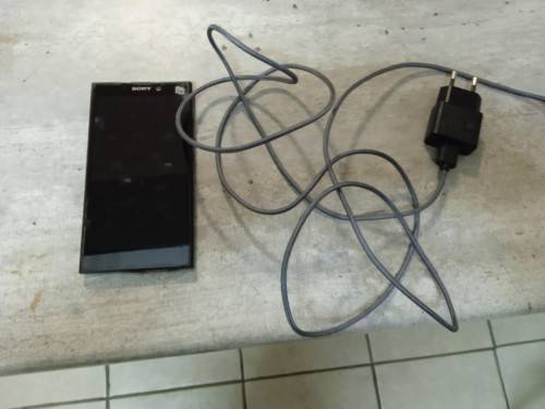 SONY XPERIA L2 SMART PHONE - GOOD CONDITION - FREE SHIPPING