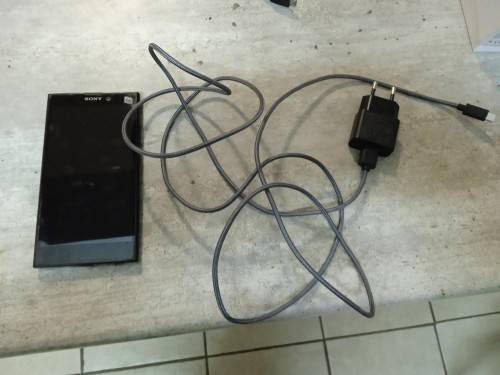 SONY XPERIA L2 SMART PHONE - GOOD CONDITION - FREE SHIPPING