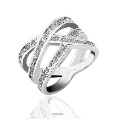 Fashionable Environmental White Gold Braid Zirconia Ring