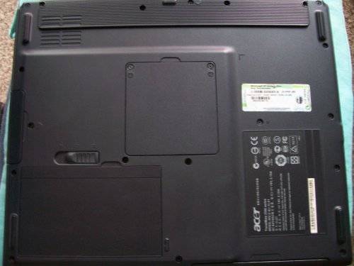 Acer Travelmate 2355XC 14,1` Laptop. Still in Excellent Condition.