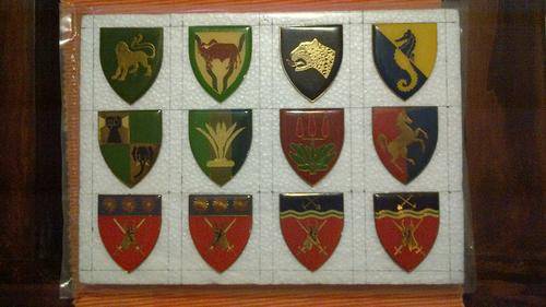Assorted metal SADF shoulder flashes x12