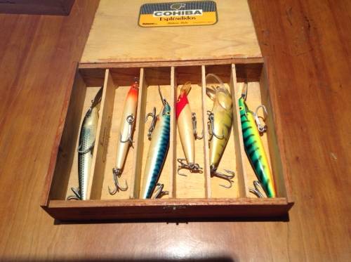 RAPALA AND MANN LURES IN BOX (lot 1)