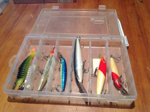 SELECTION OF 7 RAPALA AND OTHER LURES (lot 4)