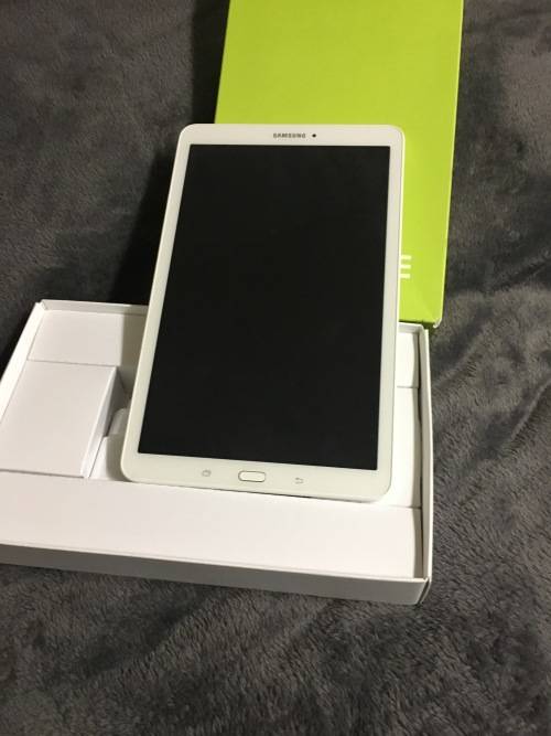 Samsung Tab E tablet with accessories
