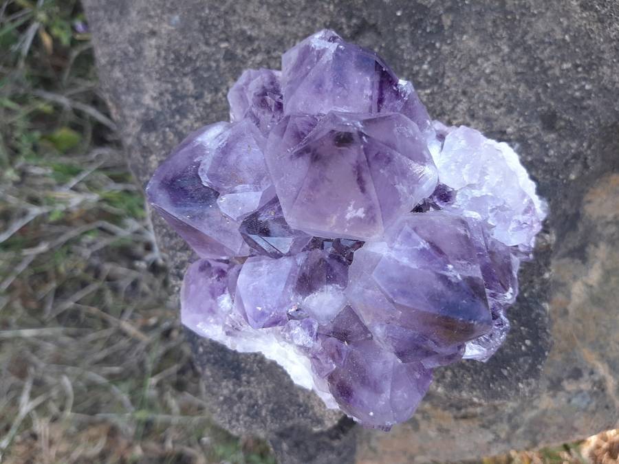 DARK PURPLE SPIRIT QUARTZ  0.495grams