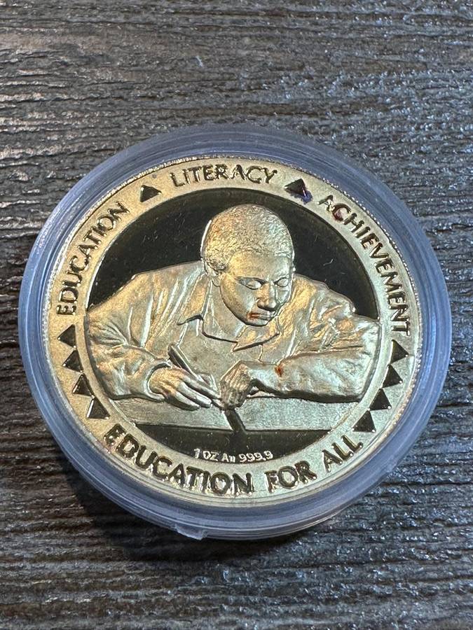 GOLD MANDELA 1 ounce - Education for All 1995 - SCARCE - 2000 mintage - highly collectable, with COA