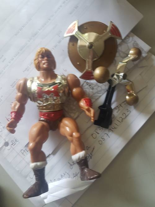 RESERVED MOTU 1980s VINTAGE FLYING FIST HE-MAN ACTION FIGURE * LOOSE* MATTEL