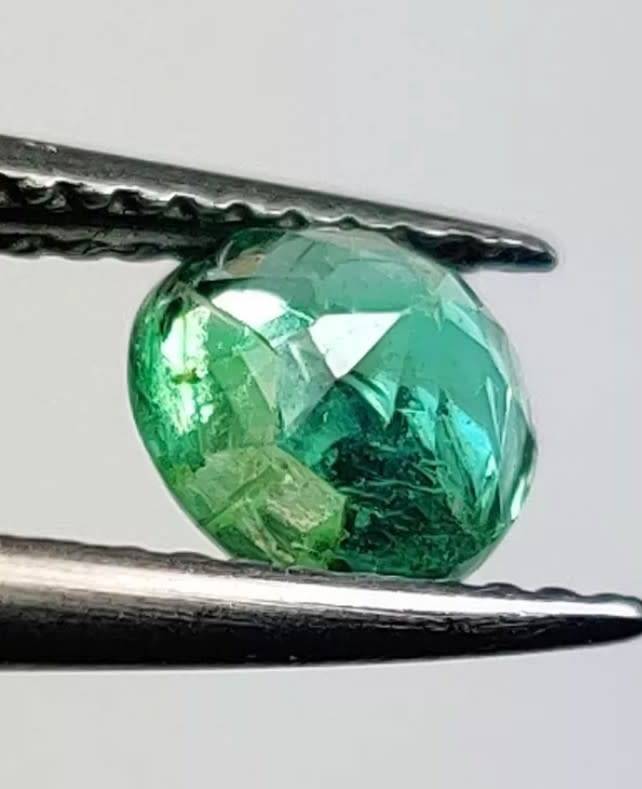 Natural 0.72 Ct Zambian Emerald VIDEO