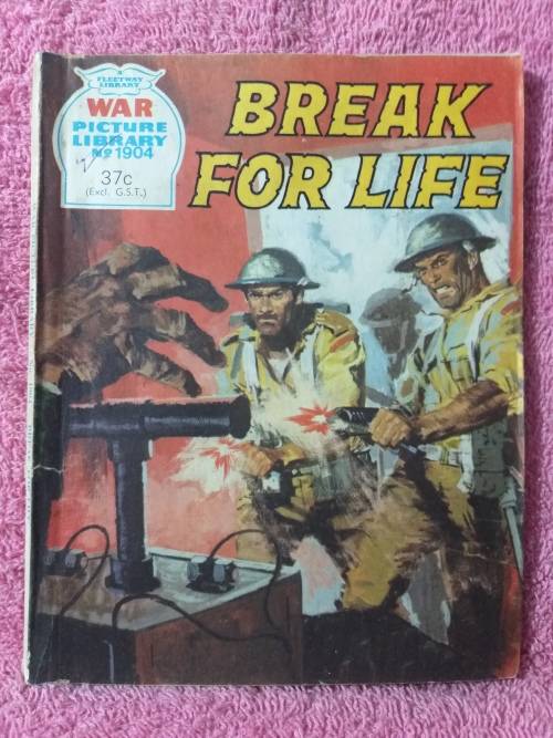 WAR PIC LIBRARY - BREAK FOR LIFE  NO 1904
