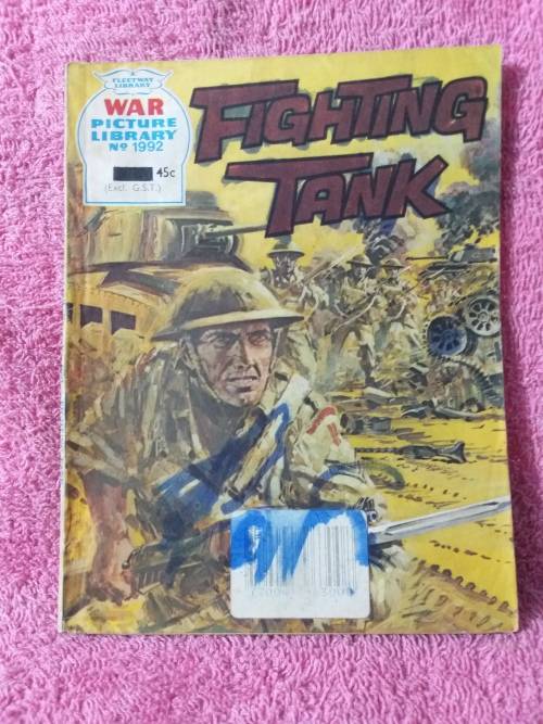 WAR PIC LIBRARY - FIGHTING TANK  NO 1992