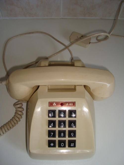 old LONG RIVER TELEPHONE LR-803
