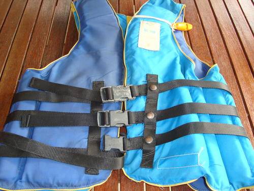 SKI VEST WITH WHISTLE - size medium