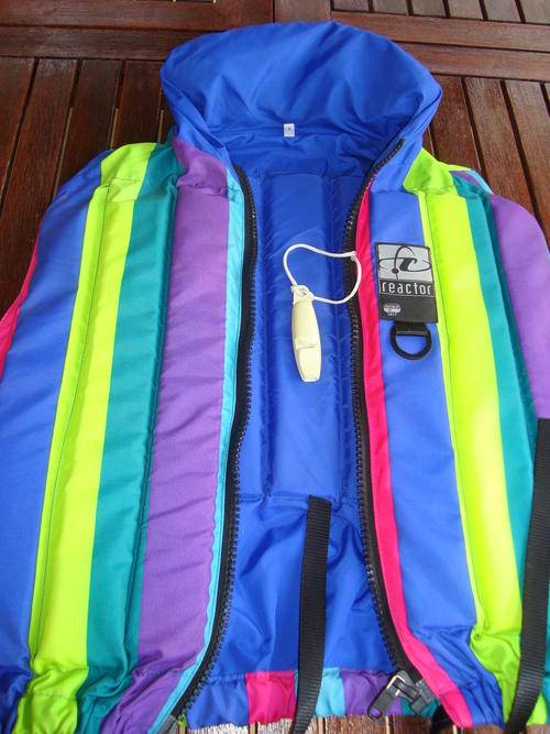 NCI SKI VEST WITH WHISTLE - size 4