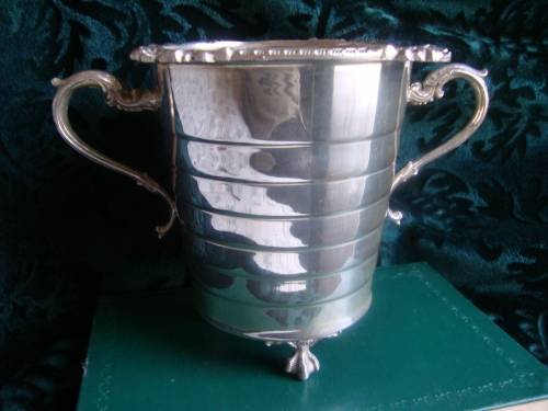 antique SERANCO ICE BUCKET made by B M MOUNT,,,ENGLAND