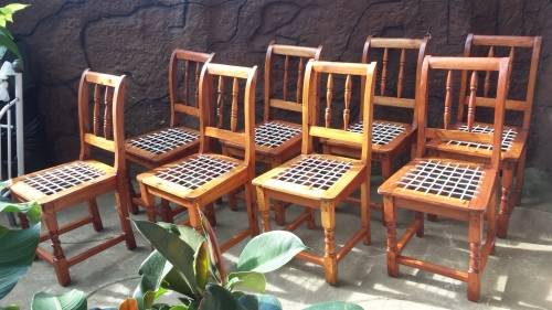 Set of 8 beautiful old oregan riempie chairs.