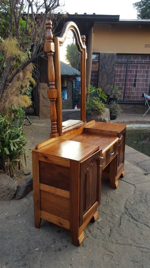 Beautiful vintage mix deco dressing table.