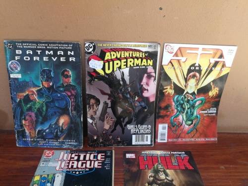 Collection of 5 old super hero comics.
