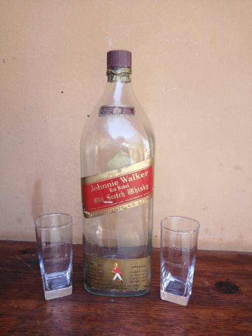 Large Johnnie Walker bottle and 2 glasses.