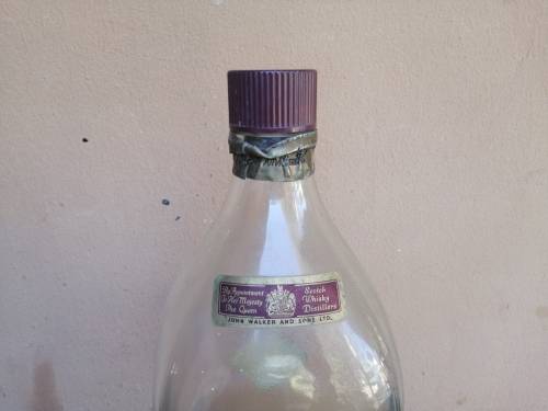 Large Johnnie Walker bottle and 2 glasses.