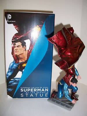 SUPERMAN THE MAN OF STEEL STATUE BY LEE BERMEJO