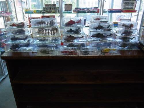 Amercom 1:72 Scale Die Cast - Helicopter collection and magazine