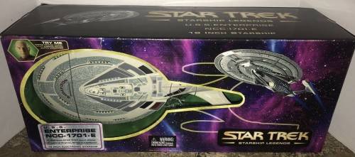 Diamond Select - Star Trek USS Enterprise NCC-1701-E Model and The Next Generation DVD Box set