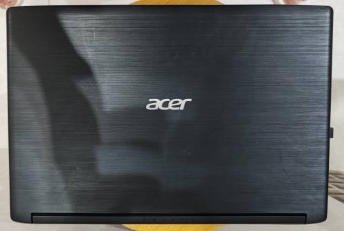 Acer Aspire i3 Laptop [Please Read Laptop Has Some Issues Comes On Though]