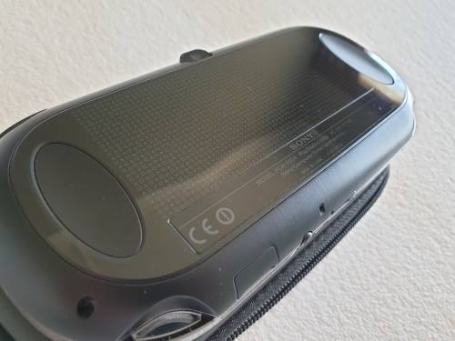 PS / Playstation Vita Console + 9 PS1 Games + 4GB Memory Card (Wifi)