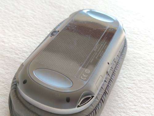 PS / Playstation Vita Console + 4GB Memory Card (Model 1003 - Wifi)