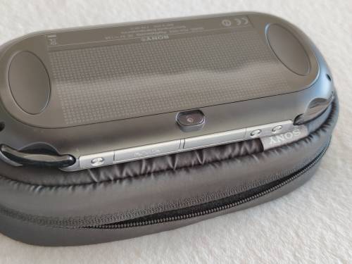 PS / Playstation Vita Console + 4GB Memory Card (Model 1003 - Wifi)