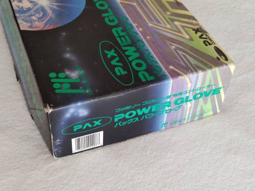 NES Power Glove - Nintendo Entertainment System / Famicom