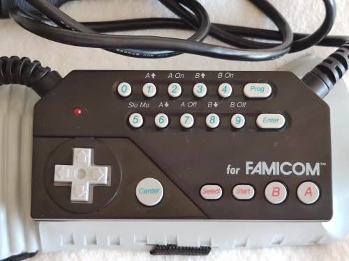 NES Power Glove - Nintendo Entertainment System / Famicom