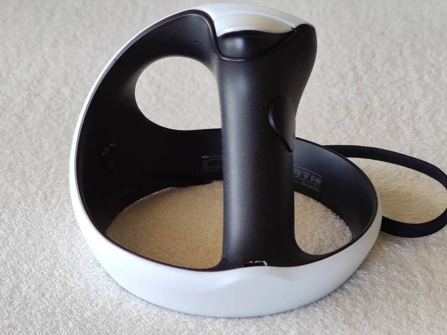 PSVR2 Headset + Controllers - PlayStation 5