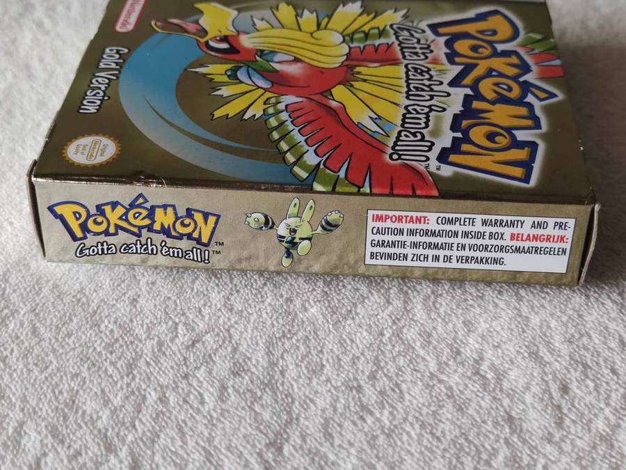 Pokemon Gold - Nintendo Game Boy Color