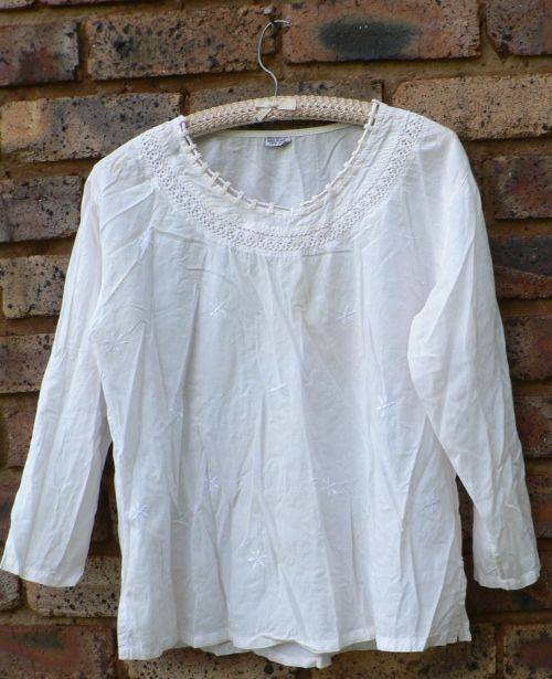 Vintage Indian cotton top with long sleeves - Free size - white