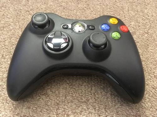 *XBOX 360 CONTROLLER* + *2 x MICROPHONES* + *LIPS Game*