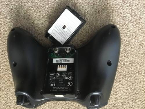 *XBOX 360 CONTROLLER* + *2 x MICROPHONES* + *LIPS Game*