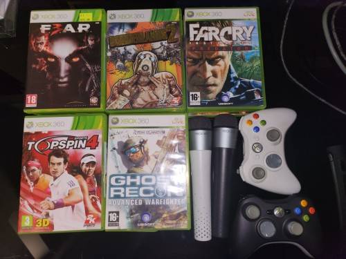 Xbox 360 + 17 Games + Karaoke