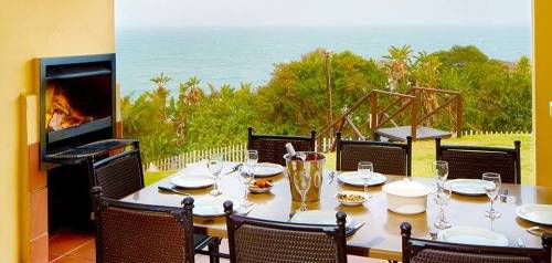 Chaka's Rock - Mon 26 Nov - 30 Nov 2018. one bed sleeps 4