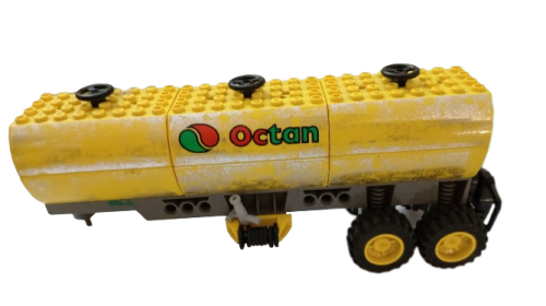 LEGO 4 Juniors City Tanker Truck - LEGO 4654 | VERY RARE SET