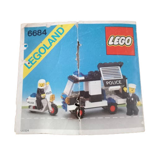 LEGO 6684 Police Patrol Squad and 6681 Police Van - LEGO 6684 and 6681
