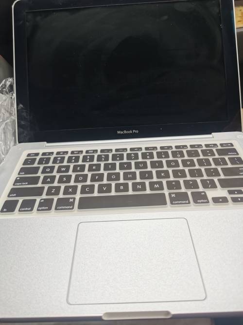 Mac book pro 13 2017 4G RAM 250 G