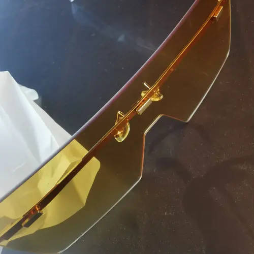 Ladies fashion sunglasses